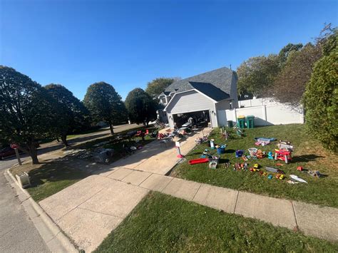 Garage Sales in Joliet, Illinois .
